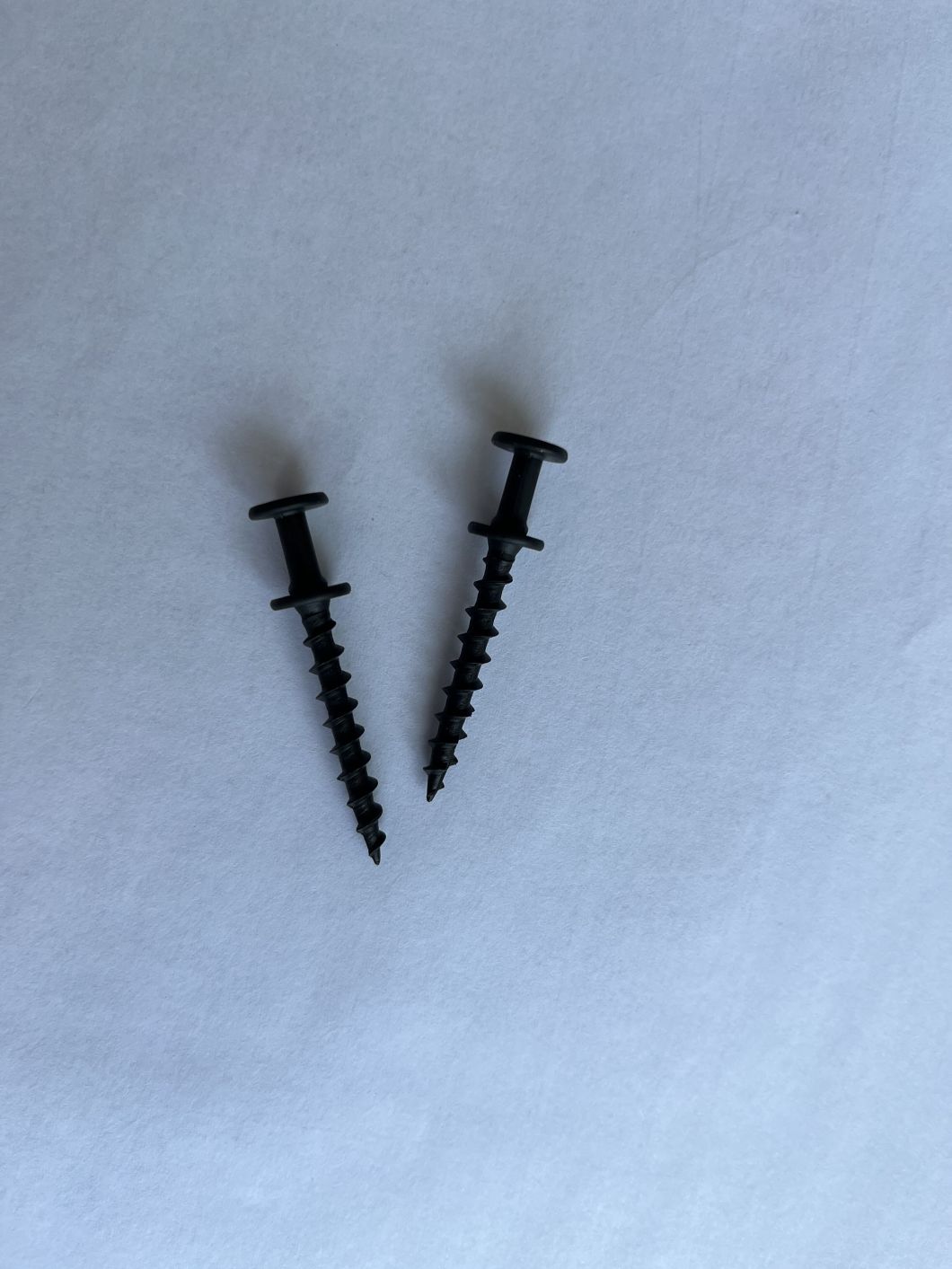 Black Bear Claw Double-Headed Hangers Screws